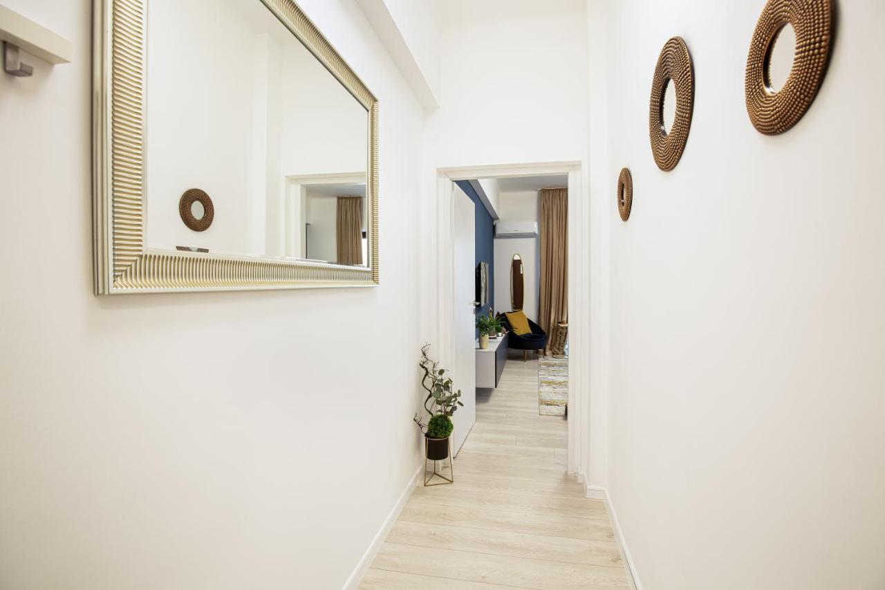 Metropole Apartments Studio Old City Bukarest Exteriör bild