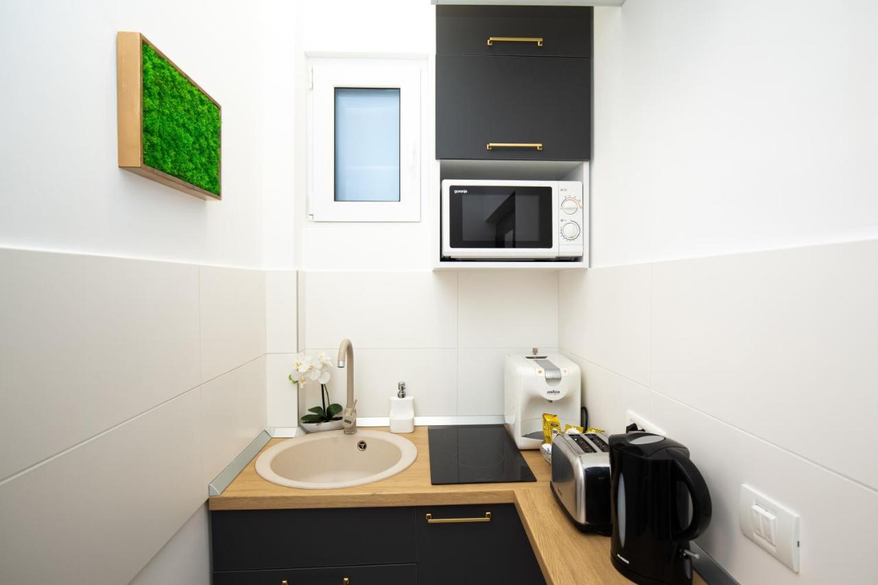 Metropole Apartments Studio Old City Bukarest Exteriör bild