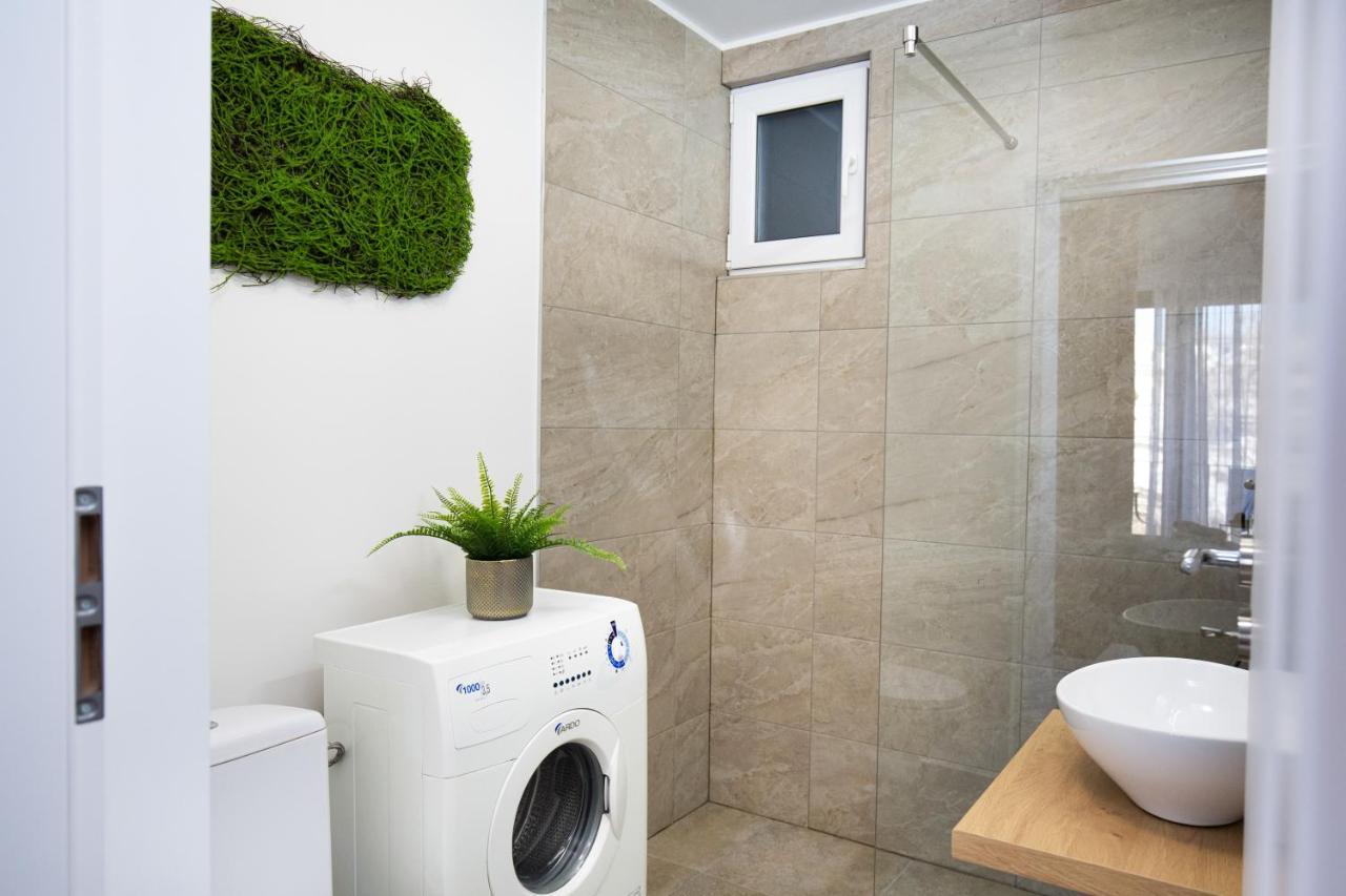 Metropole Apartments Studio Old City Bukarest Exteriör bild